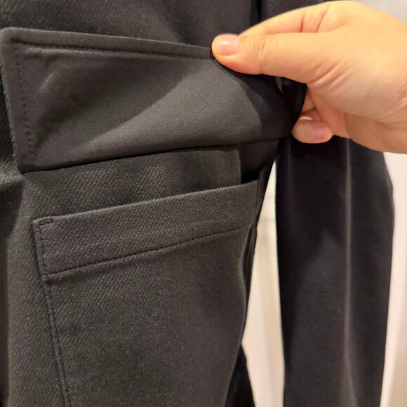 Uniqlo Jersey Relaxed Jacket in Black - Picture 3 of 8